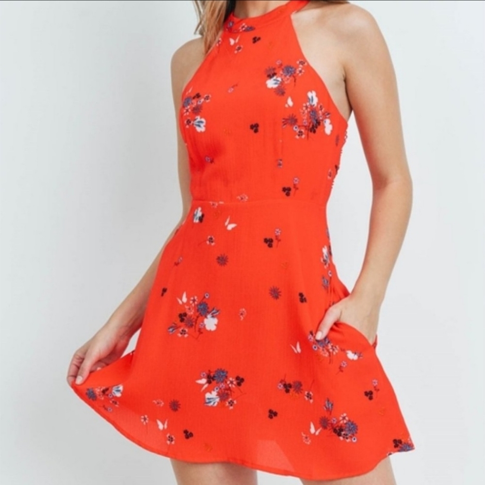 Stunning Summer 2021 Red Sundress - Picture 10 of 14